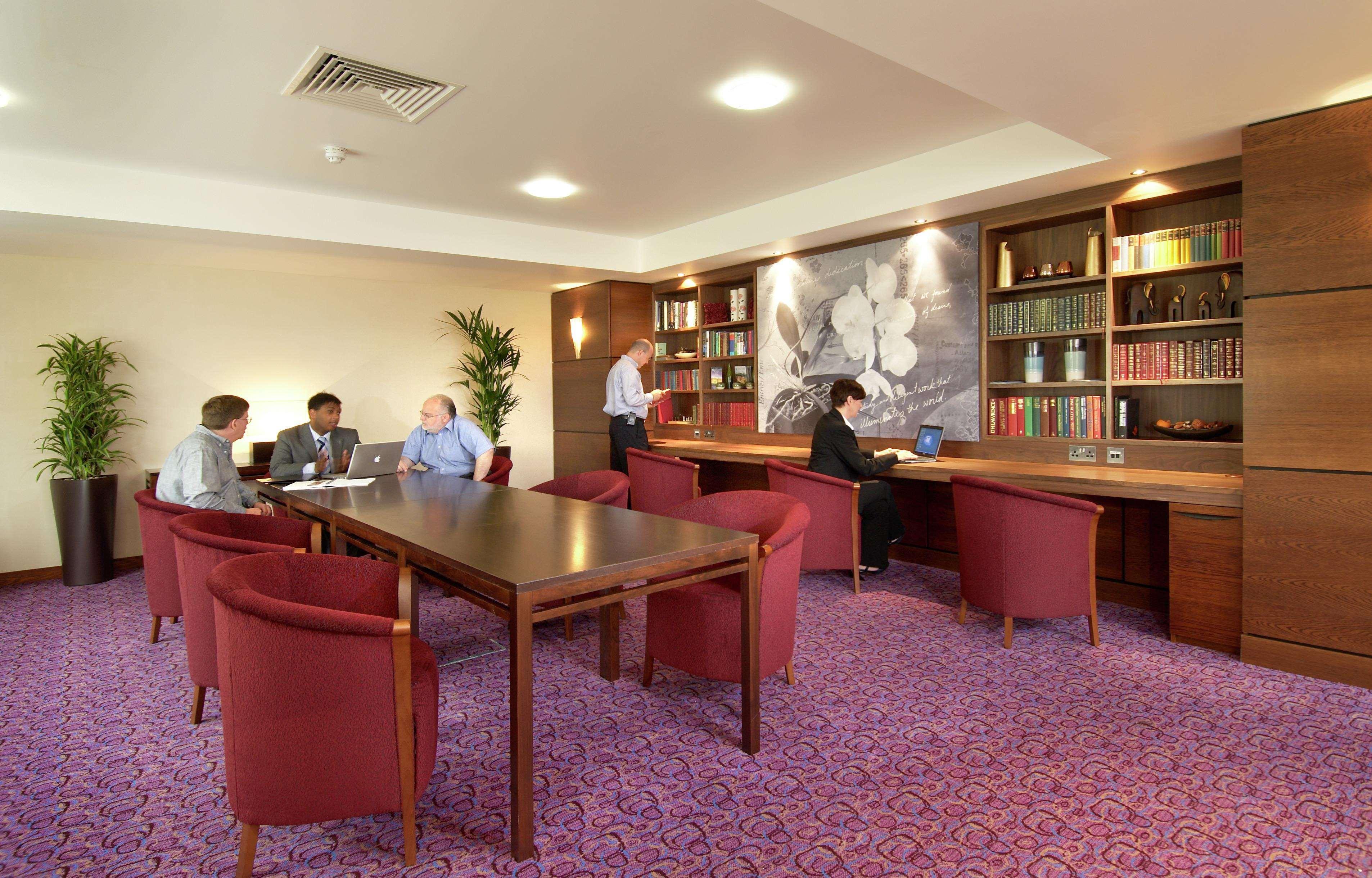 Hampton By Hilton Corby Hotel Exterior foto