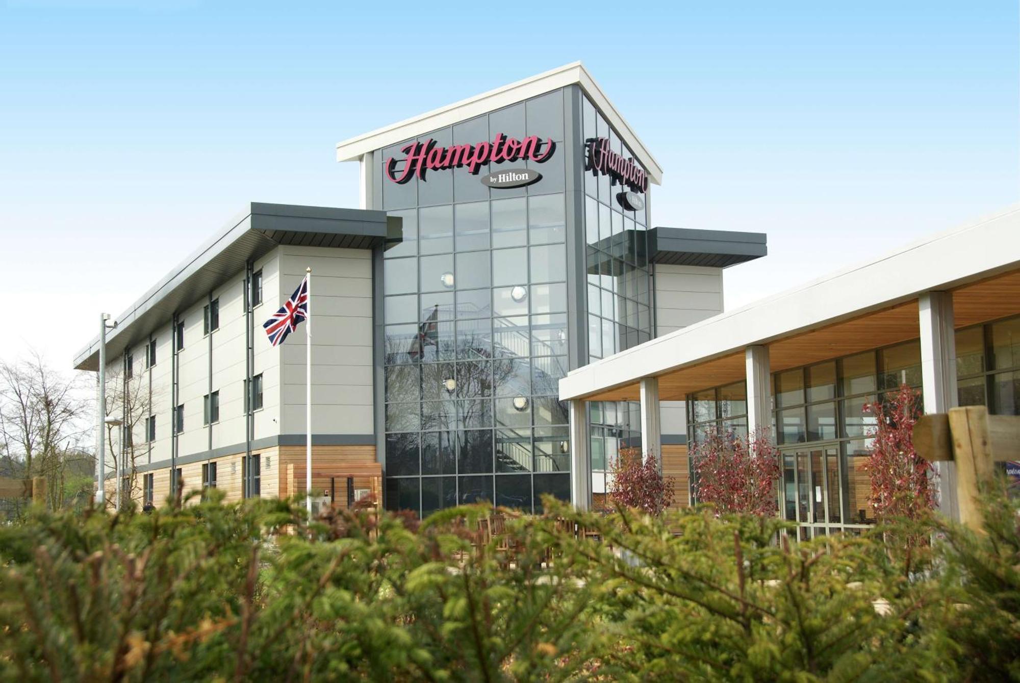 Hampton By Hilton Corby Hotel Exterior foto
