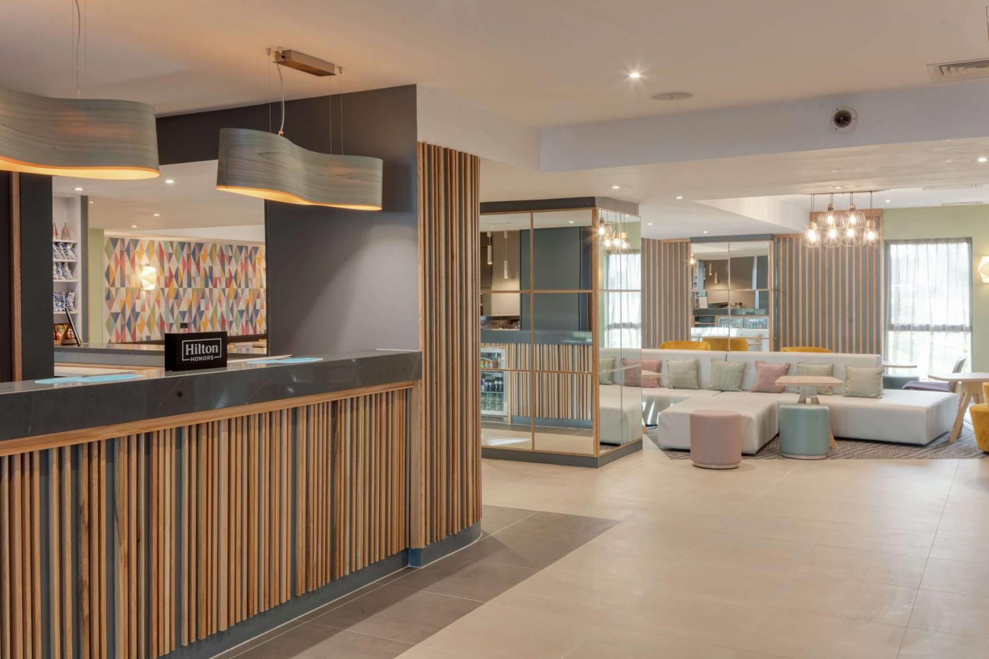 Hampton By Hilton Corby Hotel Exterior foto